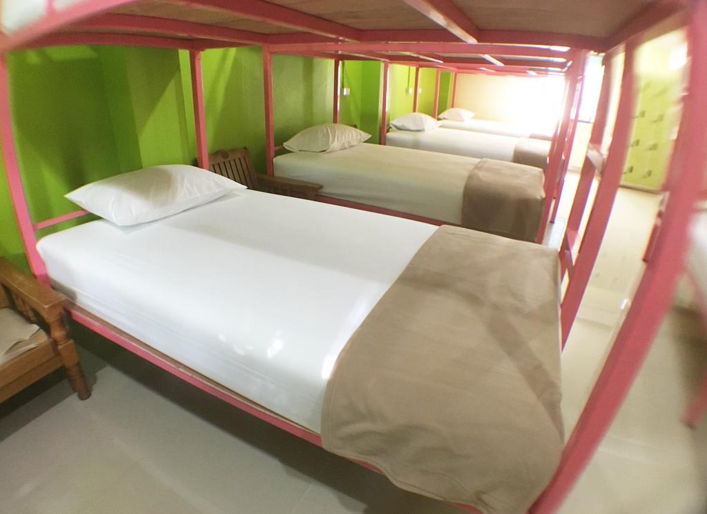 Baifern Mansion Hostel Krabi Ngoại thất bức ảnh