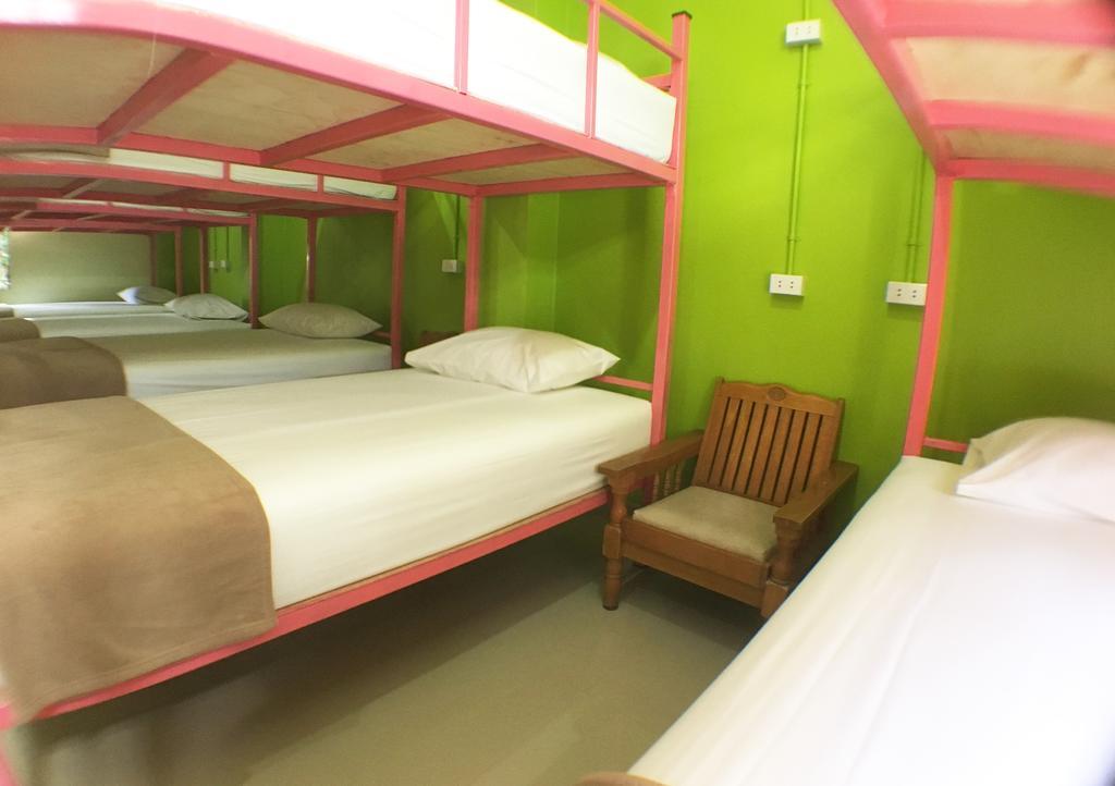 Baifern Mansion Hostel Krabi Ngoại thất bức ảnh