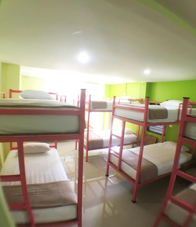 Baifern Mansion Hostel Krabi Ngoại thất bức ảnh